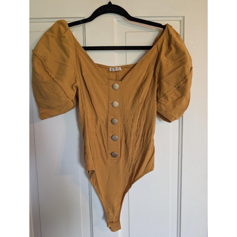 Free People Puff Sleeve Bodysuit Size XS Button Boho Chic‎ Cottagecore Peasant